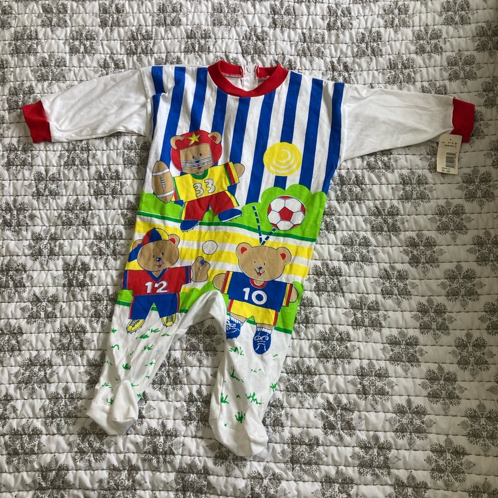 Vintage snugabye baby sleeper. New with tags. Size:20 pounds